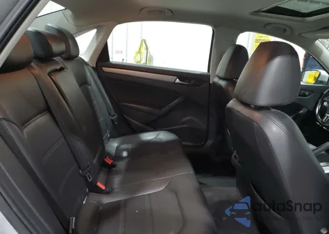 2015 Volkswagen Passat Se из США, поврежденный, VIN 1VWBV7A36FC068397